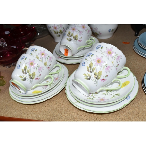 495 - A TWENTY ONE PIECE SHELLEY 'WILD ANEMONE' TEA SET, pattern 13977, comprising a cake plate, a cream j... 