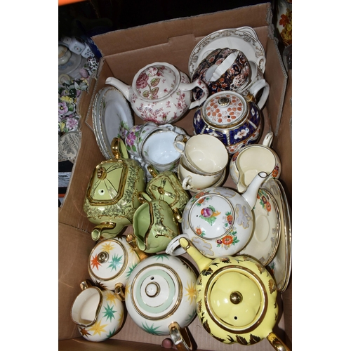 499 - SIX BOXES AND LOOSE CERAMICS AND GLASS WARES, to include a pot and mismatched pot lid advertising Cr... 