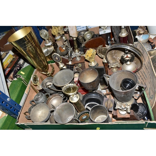 500 - SEVEN BOXES OF METALWARES, GLASS, CERAMICS AND SUNDRY ITEMS, to include a set of four car hub caps, ... 