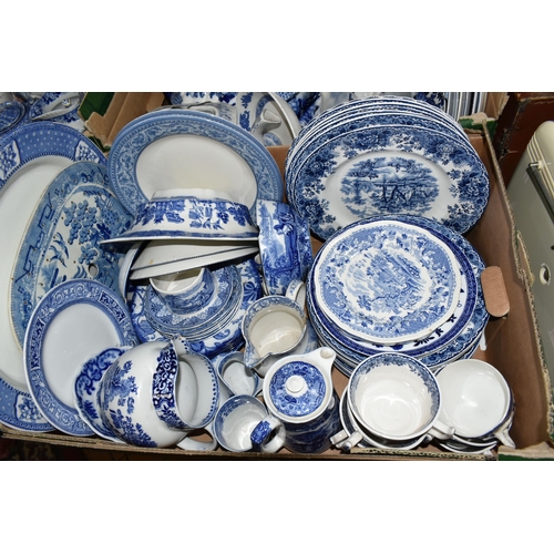 550 - THREE BOXES AND LOOSE BLUE AND WHITE CERAMICS, to include a large William Kent 'Ye Olde Foley Ware' ... 