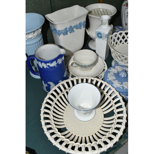 386 - A GROUP OF WEDGWOOD CERAMICS, to include a creamware basket (sd, repair and loss), two Embossed Quee... 