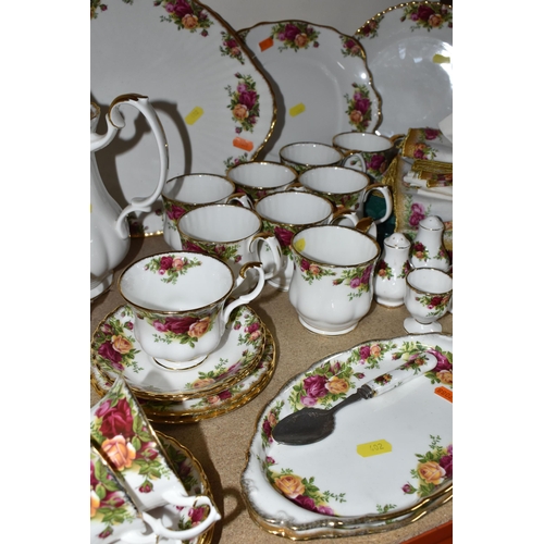 402 - A LARGE QUANTITY OF ROYAL ALBERT 'OLD COUNTRY ROSES' PATTERN DINNERWARE, comprising two oval serving... 