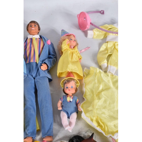 32 - BARBIE AND KEN DOLLS, CLOTHING AND ACCESSORIES, Barbie marked 1979 to back of neck and Taiwan to bac... 