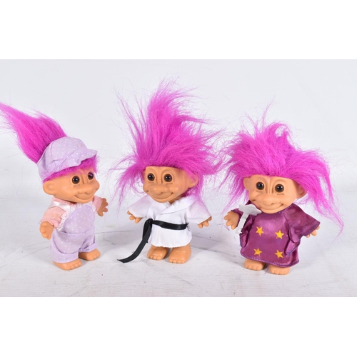 4 - A COLLECTION OF MODERN TROLL FIGURES, majority by Dam or Russ, all appear complete and in good condi... 