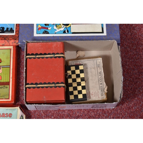 9 - A BOXED B.G.L. FLOODLIGHTING SET, not tested, with two floodlights, with a quantity of vintage boxed... 