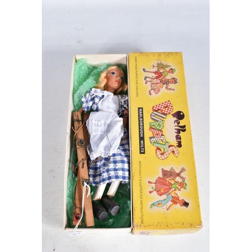 63 - A BOXED PELHAM SL ALICE IN WONDERLAND PUPPET, appears complete and in fairly good condition with onl... 