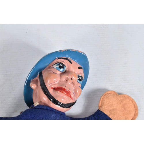 69 - A COLLECTION OF UNBOXED PELHAM GL GLOVE PUPPETS, Mr Punch, Judy, Joey (Clown), Toby (Dog), Doctor, P... 