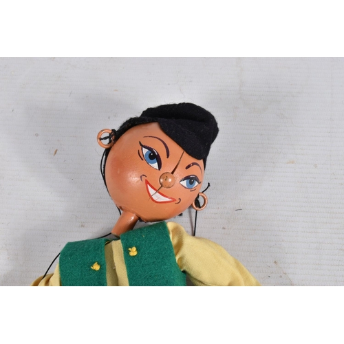 70 - A QUANTITY OF ASSORTED UNBOXED PELHAM PUPPETS, to include an SS Boy, SS Dutch Boy and Girl, SS Mitzi... 