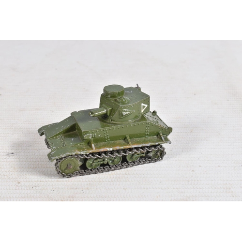 74 - A BOXED DINKY TOYS ROYAL TANK CORPS LIGHT TANK UNIT GIFT SET, No.152 (A2189) comprising Light Tank, ... 