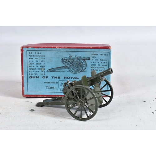 87 - A BOXED BRITAINS GUN OF THE ROYAL ARTILLERY, No.1292, with a boxed Royal Artillery Gun, No.1263, mis... 