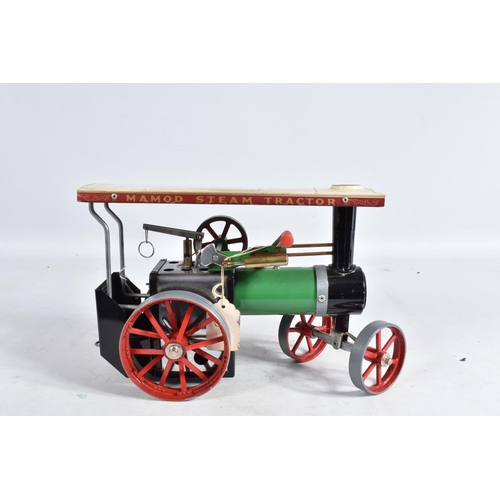 96 - A BOXED MAMOD STEAM TRACTION ENGINE, No.T.E.1a, green body with red, black, cream and bare metal det... 