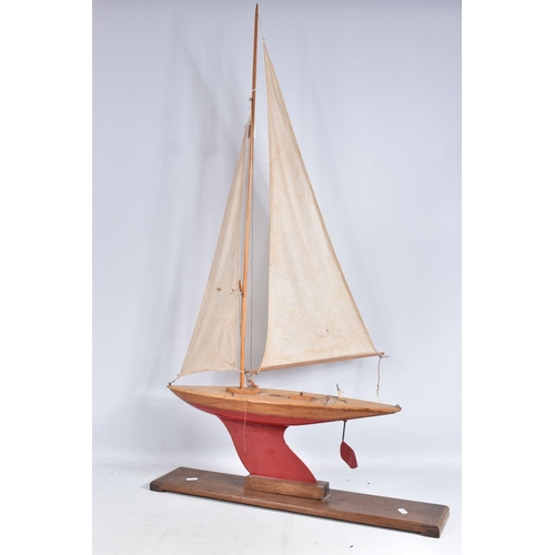 97 - TWO MID-20th CENTURY MODEL BOWMAN POND RACING YACHTS, the first a Bowman 'Gull' boat, painted sky bl... 