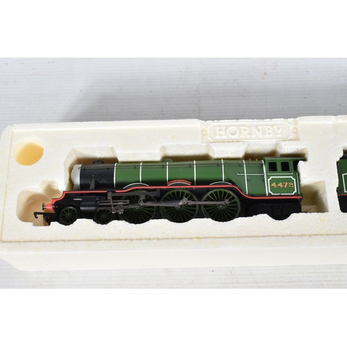 122 - A BOXED HORNBY RAILWAYS OO GAUGE THOMAS AND FRIENDS, 'Flying Scotsman' No.4472, L.N.E.R. lined green... 