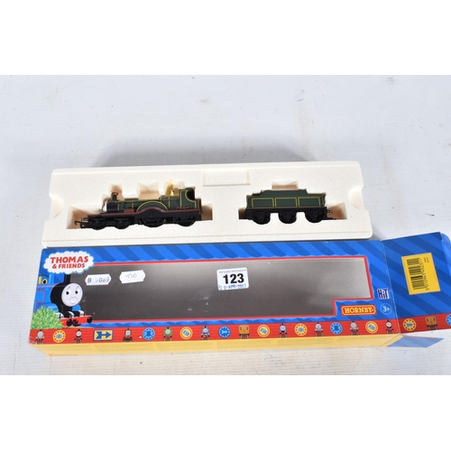 123 - A BOXED HORNBY RAILWAYS OO GAUGE THOMAS AND FRIENDS, 'Emily' No.3046, lined green livery (R9231), ap... 