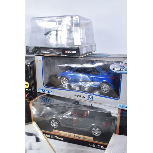 165 - A QUANTITY OF BOXED MODERN DIECAST SPORTS CAR AND AIRCRAFT MODELS, to include Corgi Classics Precisi... 