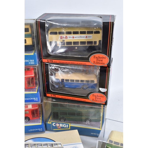 166 - A QUANTITY OF BOXED MODERN DIECAST BUS AND COACH MODELS, Corgi Toys, Corgi Classics, Corgi OOC and E... 