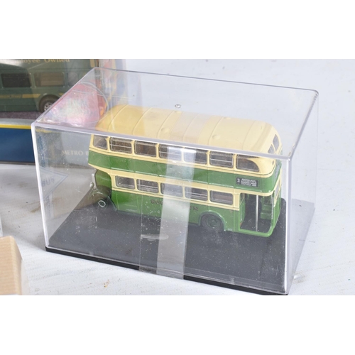 166 - A QUANTITY OF BOXED MODERN DIECAST BUS AND COACH MODELS, Corgi Toys, Corgi Classics, Corgi OOC and E... 