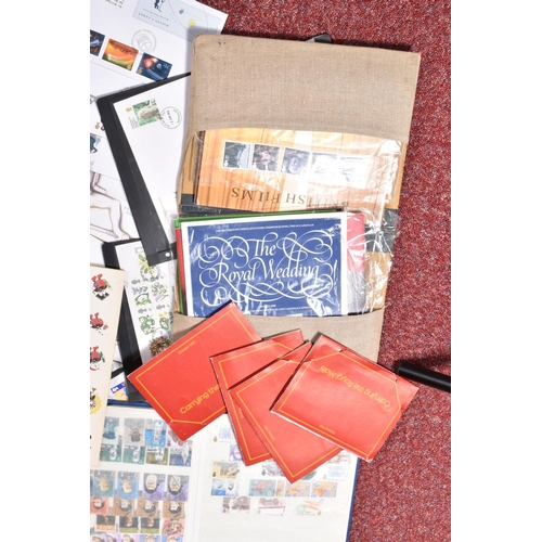 213 - LARGE COLLECTION OF GB FDCS AND STAMPS IN ALBUMS AND LOOSE, we note a couple of year books, mint GB ... 