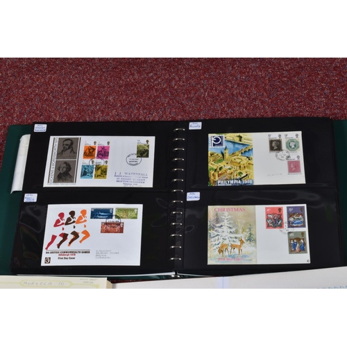 216 - COLLECTION OF STAMPS IN NINE ALBUMS INC GOOD GB FDC COLLECTION IN EXPENSIVE LECHTURM ALBUMS, davo al... 