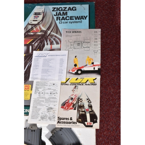 110 - A BOXED TCR ZIGZAG JAM RACEWAY 3 CAR SYSTEM ELECTRIC MODEL RACING TRACK, box in fair condition for a... 