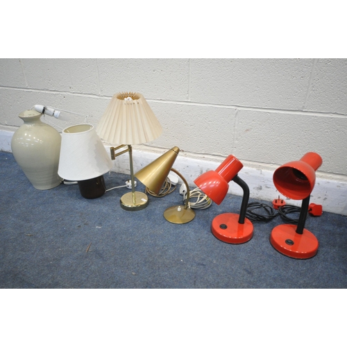 1303 - A SELECTION OF LAMPS, to including a pair of red adjustable desk lamps, and four other lamps, and a ... 