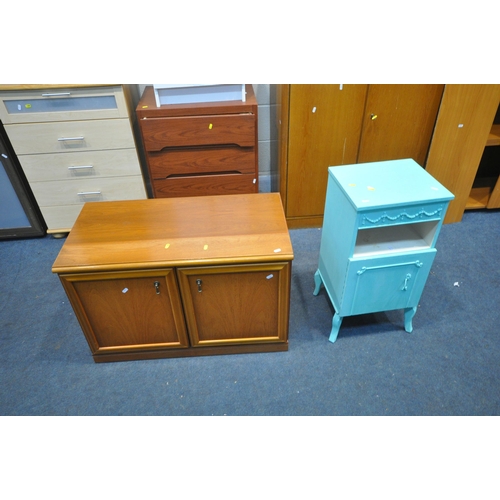 1305 - A SELECTION OF MODERN CHEST OF DRAWERS AND CUPBOARDS (11)