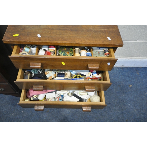 1306 - AN EARLY 20TH CENTURY MAHOGANY CHEST OF FIVE GRADUATED DRAWERS, width 57cm x depth 41cm x height 82c... 