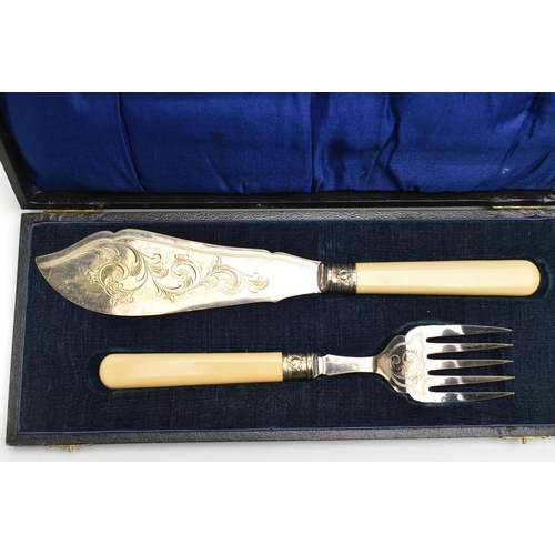 109 - A PLASTIC BOX OF ASSORTED CUTLERY PIECES, to include a cased two piece fish server set, knives, fork... 