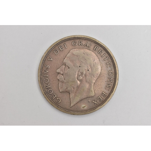 29 - A 1933 GEORGE V WREATH CROWN