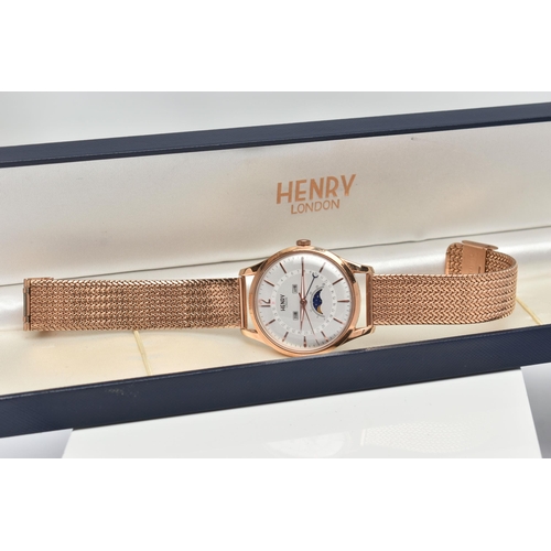 42 - A GENTS 'HENRY LONDON' WRISTWATCH, round silver dial signed 'Henry London', Arabic twelve with addit... 