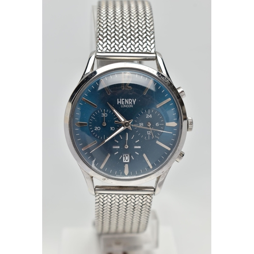 43 - A GENTS STAINLESS STEEL 'HENRY LONDON' WRISTWATCH,  round blue dial signed 'Henry London', Arabic tw... 