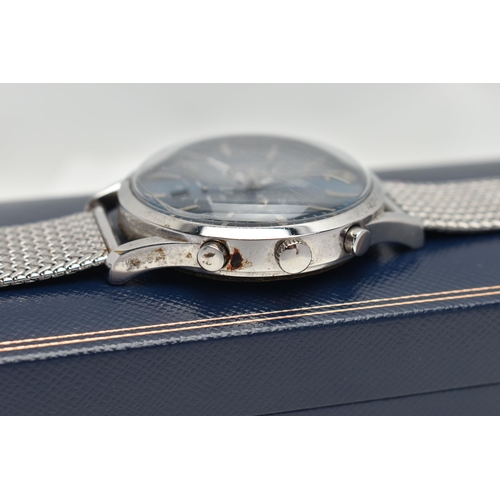 43 - A GENTS STAINLESS STEEL 'HENRY LONDON' WRISTWATCH,  round blue dial signed 'Henry London', Arabic tw... 