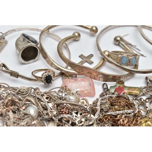 48 - A BAG OF WHITE METAL JEWELLERY, to include a silver curb link bracelet fitted with a heart padlock c... 