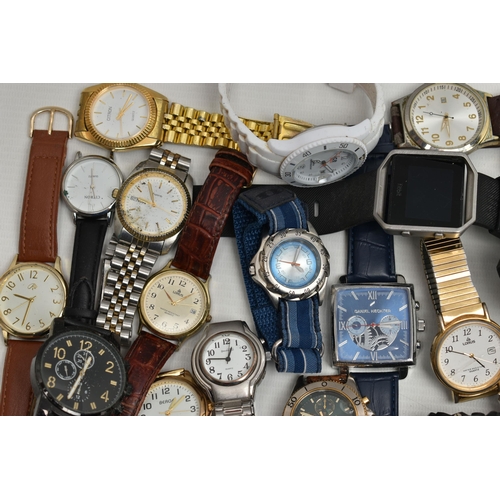 96 - A SMALL BOX OF WATCHES, mainly gents wristwatches, to include Lorus, Accurist, Ice, Casio etc. (cond... 