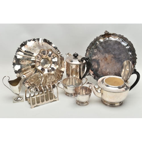 153 - A BOX OF LATE 19TH AND EARLY 20TH CENTURY SILVER PLATE, including a Garrard & Co Ltd Regent Plate fo... 