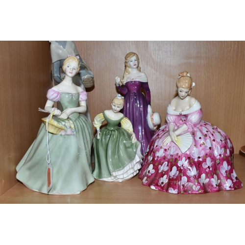 371 - FIVE ROYAL DOULTON AND LLADRO FIGURINES, comprising Royal Doulton Clarissa HN2345, Victoria HN2471 (... 