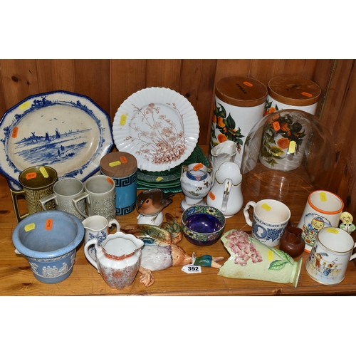 392 - A GROUP OF CERAMICS, comprising Portmeirion 'Greek Key' pattern cannister designed by Susan Williams... 