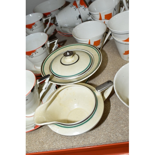 469 - A COLLECTION OF ART DECO TEA AND DINNER WARES, to include a seventeen piece Crown Devon part tea set... 