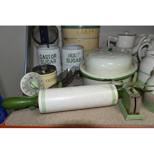 470 - A GROUP OF VINTAGE KITCHEN WARES, of a cream and green theme, to include Sadler Kleen Kitchen Ware t... 