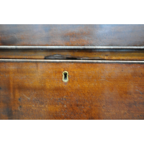 1309 - A GEORGIAN MAHOGANY CHEST OF DRAWERS, with four graduating drawers, each with turned handles on brac... 