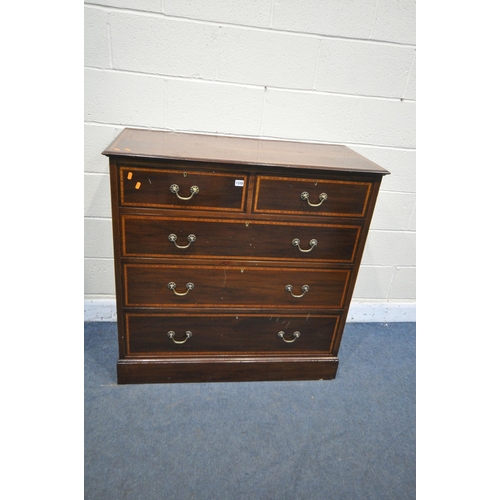 1310 - AN EDWARDIAN MAHOGANY CHEST OF DRAWERS, with a two short over three long graduating drawers, with in... 