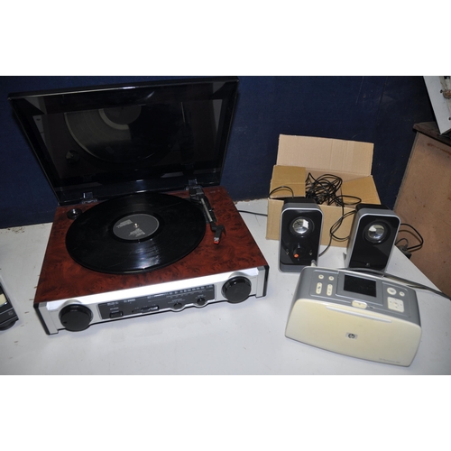 1111 - A SELECTION OF AUDIO EQUIPMENT to include a Technosonic MTPH02 radio turntable and Philips FP260 alo... 