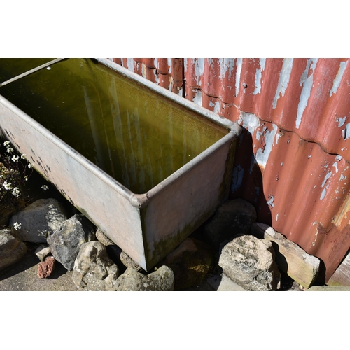 981 - A LARGE GALVANIZED METAL WATER TROUGH width 186cm depth 49cm height 39cm ( this lot is not sold on s... 