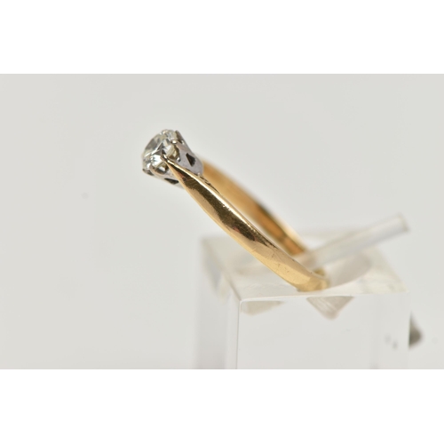 67 - AN 18CT GOLD DIAMOND RING, a single round brilliant cut diamond, approximate diamond carat weight 0.... 