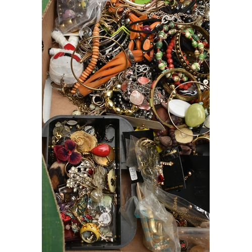 253 - A LARGE ASSORTMENT OF COSTUME JEWELLERY, to include bangles, bracelets, necklaces, brooches, earring... 