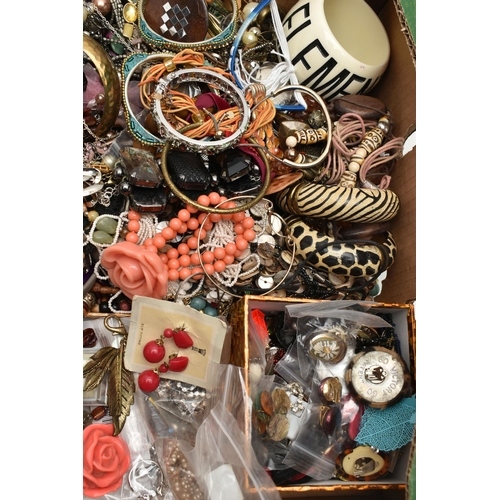 253 - A LARGE ASSORTMENT OF COSTUME JEWELLERY, to include bangles, bracelets, necklaces, brooches, earring... 