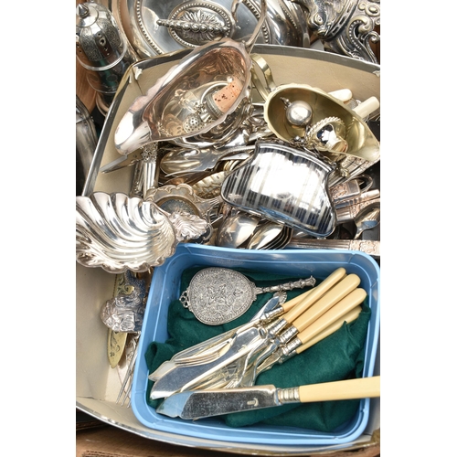 267 - A BOX OF ASSORTED WHITE METAL WARE, to include an EPNS sugar caster, a silver plate candle stick, a ... 