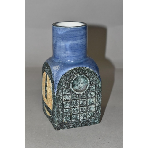 376 - A TROIKA POTTERY SPICE JAR, smooth blue glazed neck and shoulders above a rectangular rough turquois... 