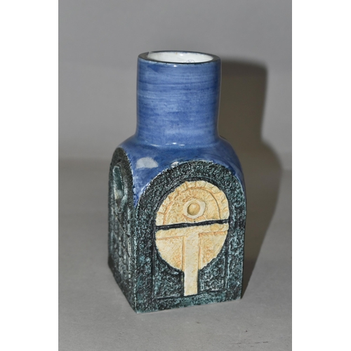 376 - A TROIKA POTTERY SPICE JAR, smooth blue glazed neck and shoulders above a rectangular rough turquois... 