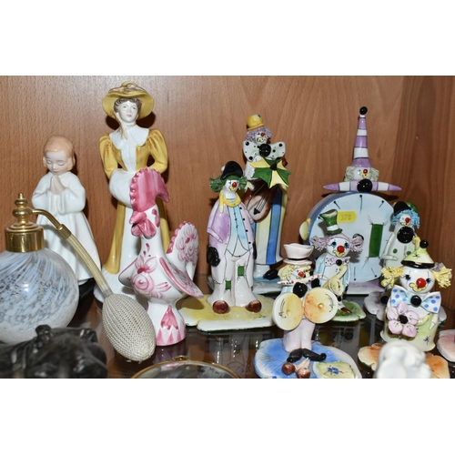 378 - A BOX AND LOOSE CERAMICS, GLASSWARES AND SUNDRY ITEMS, to include ten Italian Zampiva Clowns figures... 